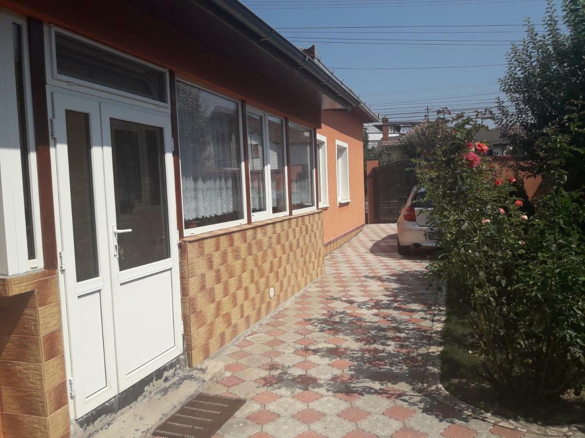 Olimpia Apartments Alba Iulia Bagian luar foto
